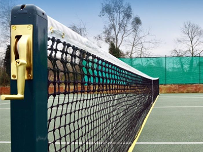 Tennis post and net adjustable